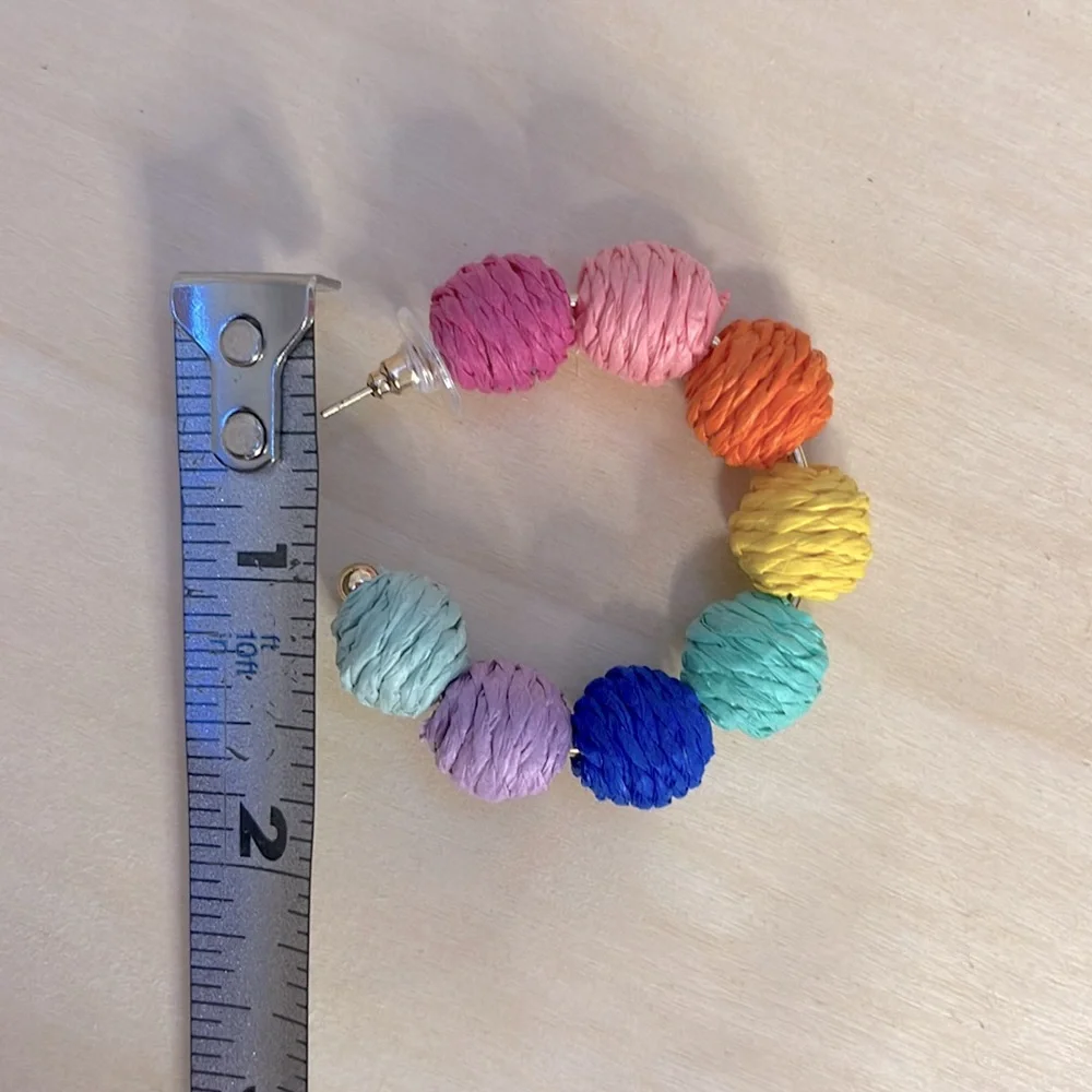 Multicolor Raffia Rattan Hoop Earrings - Picture 4 of 4